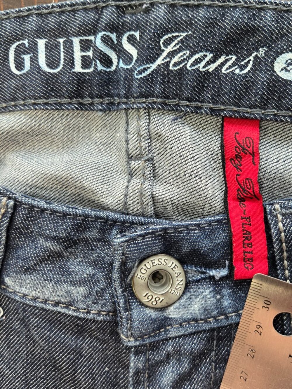 Guess Vintage Y2K Distressed Women's Foxy Flare Leg Blue Jeans Size 26×33.5 - Picture 10 of 13